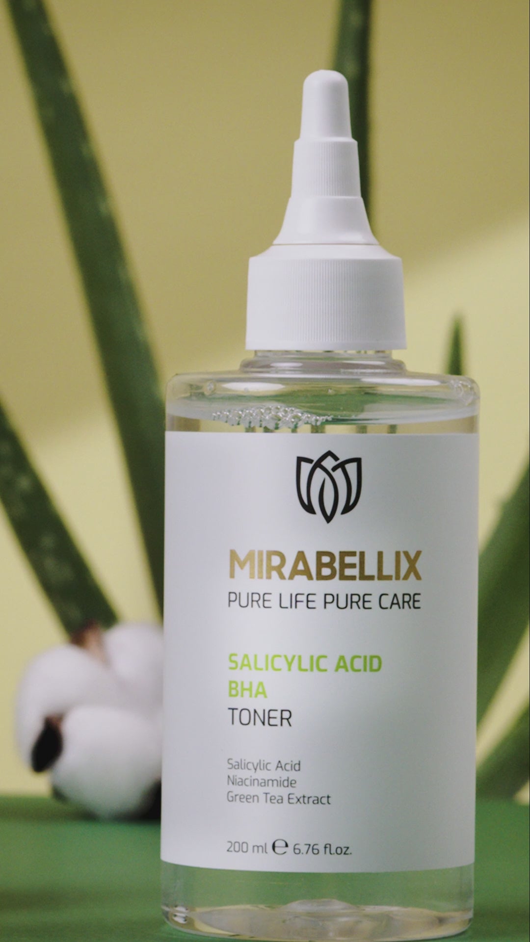 Salisilik Asit (BHA), Niasinamid ve Yeşil Çay Özlü Gözenek Temizleyici ve Akne Karşıtı Tonik – 200 ml