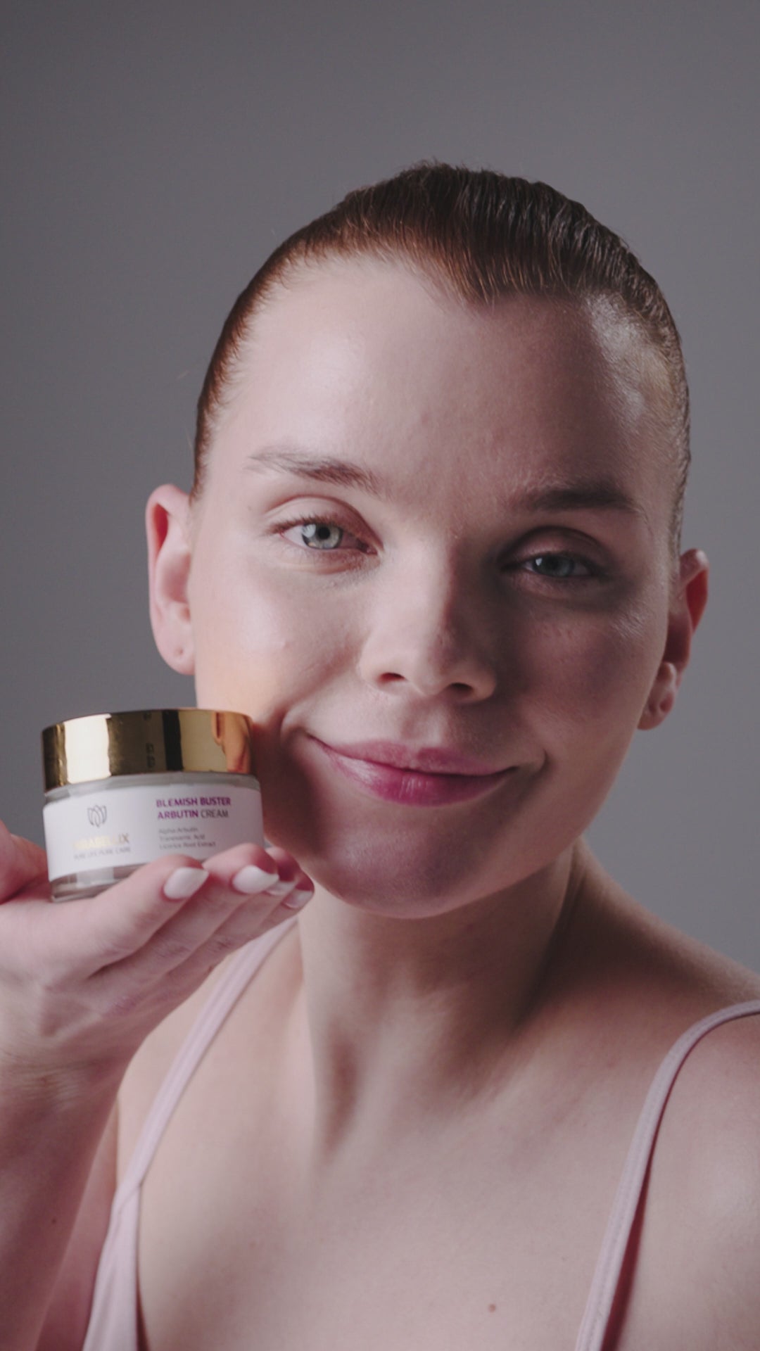 Arbutin, Meyan Kökü Özlü Leke Karşıtı &amp; Aydınlatıcı Krem – Niacinamide ve Hyaluronik Asit Destekli 50 ml